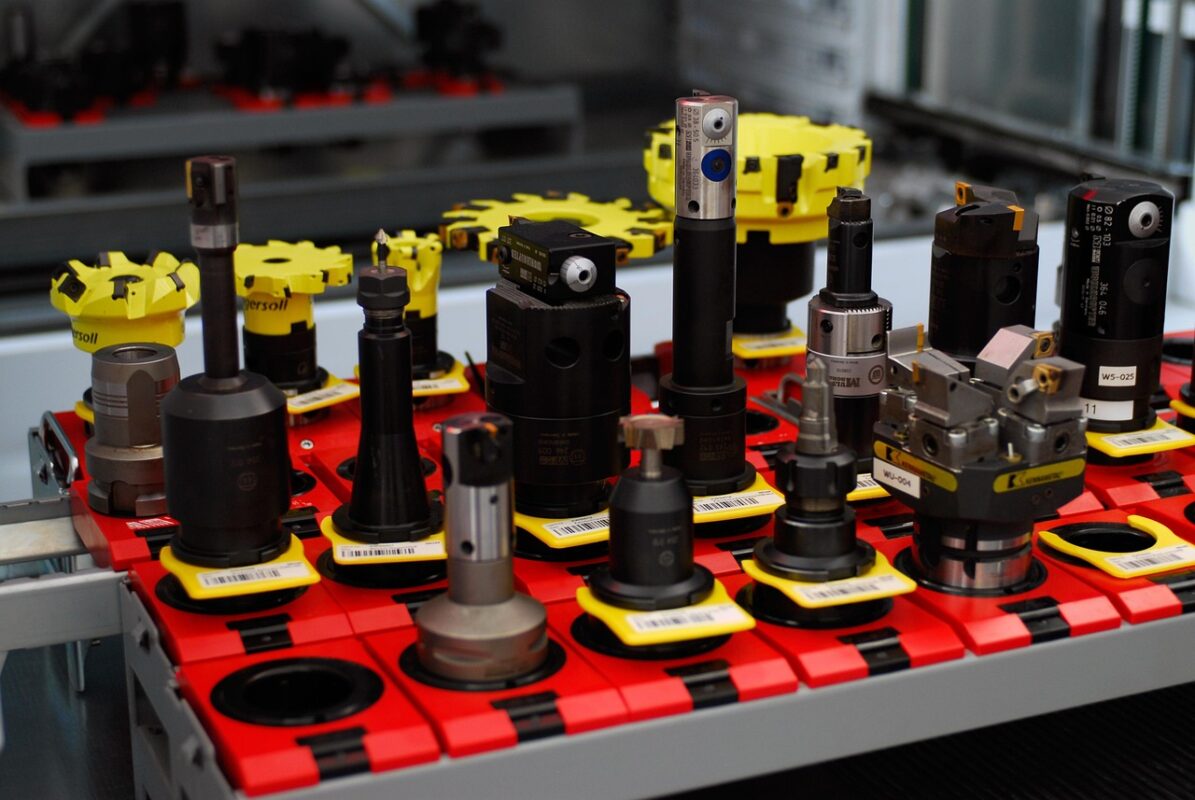Precision bit sets: what the piece count hides and what to look for instead
